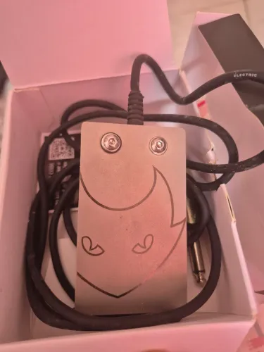 Pedal Electric ink