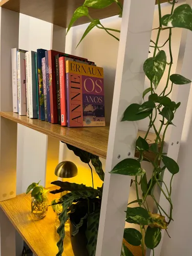 Stand Livros MDF / Off White + Madeirs