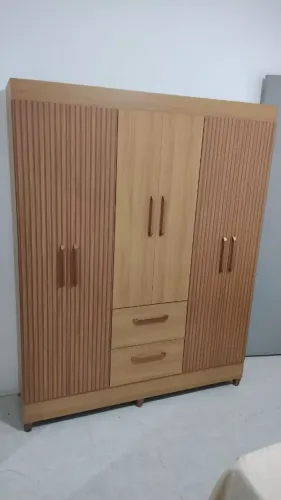 Roupeiro casal - 100% MDF MONTAGEM E ENTREGA GRÁTIS PARA TODA FORTALEZA
