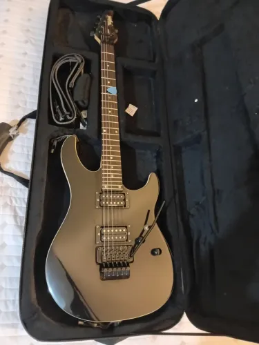 Guitarra Tagima Vulcan com Malagoli