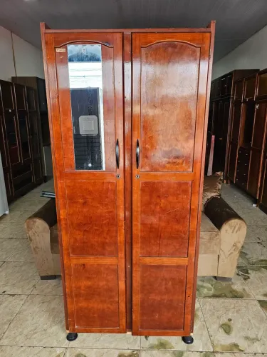 Guarda roupa usado de pinho