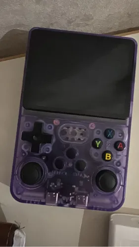 Game portátil r36s 220 reais