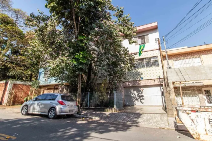 Casa comercial na Rua Maria Luísa de Pinho, 110 385 m²