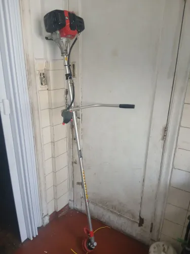Vendo uma rocadeira toyama