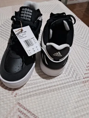 Tênis Adidas Midcity Low 43