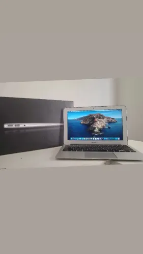 Macbook air core i5 na caixa