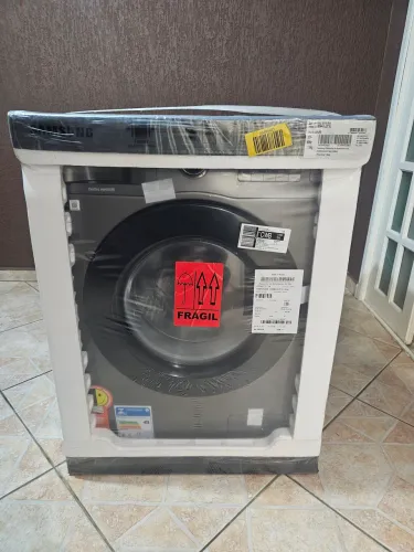 Lava e seca Samsung WD11M Digital Inverter cor inox