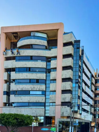 Apartamento Beira Mar com 3 suítes, 187 M² na Pajuçara em Maceió