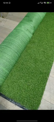 Serviço de grama sintética é grama esmeralda