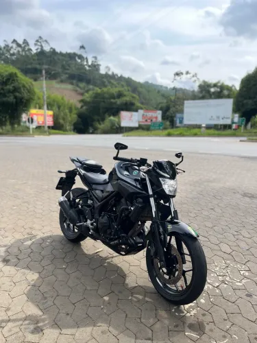 Vende-se, troca apenas em carro 