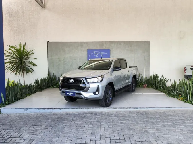 Toyota Hilux CD SR 4X4 2.8 TDI Diesel Aut. 2025