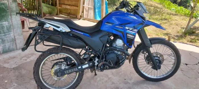 Vendo lander 250 2024 leia o anúncio