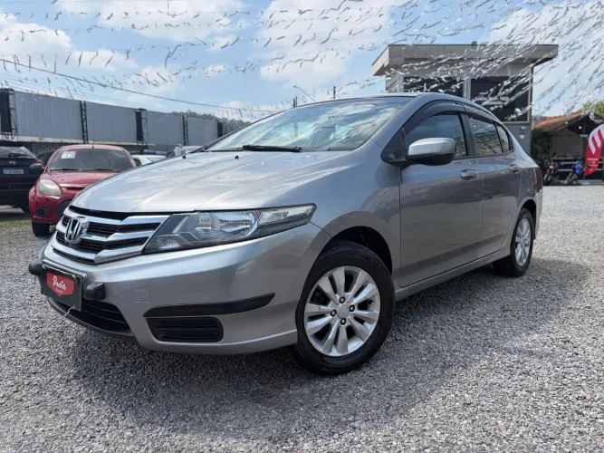 Honda City Sedan LX 1.5 Flex 16V 4P Mec. 2013