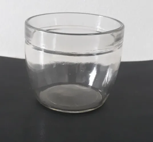 Pote em vidro para sobremesa