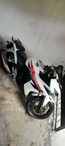 Vendo cbr 500r ou troco com volta pra mim 