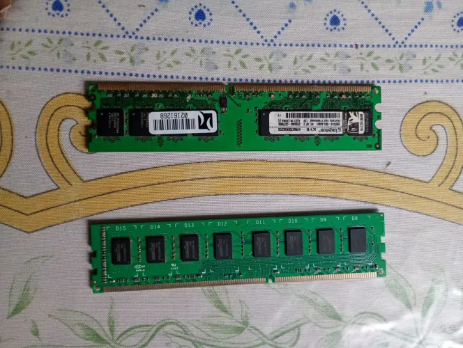 Memória ram DDR4 (2x4) Kingston