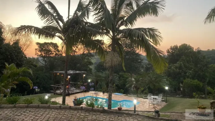 Chácara para Venda em Jundiaí, Roseira, 3 dormitórios, 1 suíte, 4 banheiros, 5 vagas