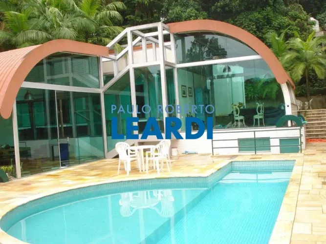 CASA EM CONDOMÍNIO - ARUJAZINHO 1, 2, 3 - SP