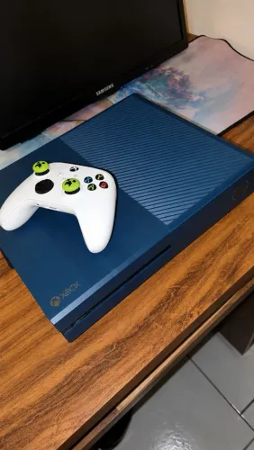 XBOX ONE FAT FORZA EDIÇÃO ESPECIAL USADO EM ESTADO DE NOVO 1TB