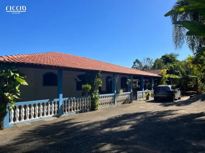 Linda Chacara a Venda, Otimo para festas, Capacidade receptiva: 80 pessoas para dormir