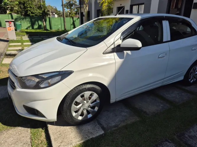 Chevrolet Onix Hatch LT 1.0 8V Flex Mec. 4P 2019