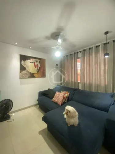 SOBRADO, 2 QUARTOS, 1SUÍTE COM CLOUSET