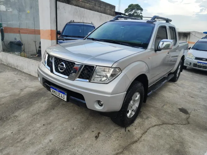 Nissan Frontier LE CD 4X4 2.5 TB Diesel Mec. 2011