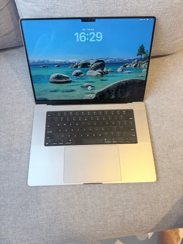 MacBook Pro M1 Pro 16 Polegadas 32GB RAM 500GB SSD