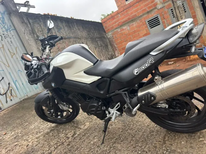 BMW f800r