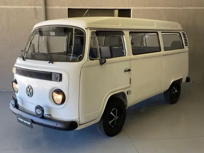Volkswagen Kombi Lotação 1.6 MPI 2001