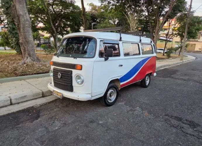 Volkswagen Kombi Standard 1.4 MI Total Flex 8V 2013