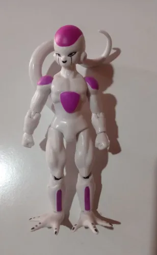 Boneco de dragon ball frieza
