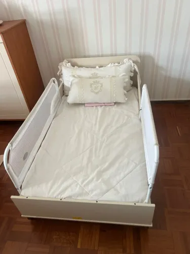 Berço infantil multifuncional