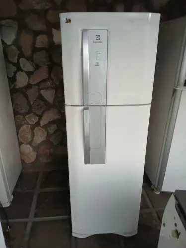 Geladeira Electrolux df42