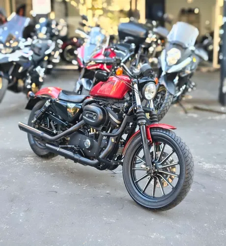 Harley Davidson XL 883 Iron