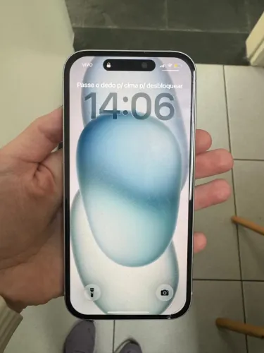 iPhone 15 usado 