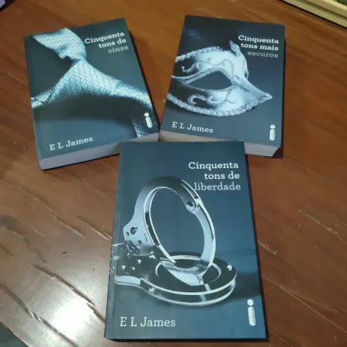 Trilogia Cinquenta tons de cinza