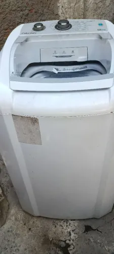 Máquina Colormaq 12 kl, faz toda lavagem mas não centrifuga.