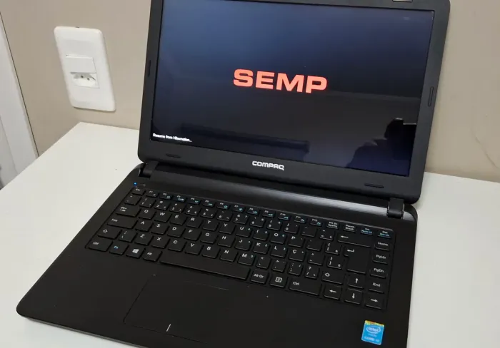 Notebook Compaq CQ-21 - Core i3 Ger4. Memória 8gb. SSD 256. Windows 11 e Office 365 ativos