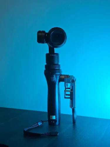 Estabilizador Gimbal DJI Osmo+ (Plus) 4K com Zoom Óptico + Case e Carregador