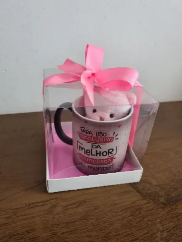 Kit presente caneca mágica com chaveiro de pelúcia - namorada/esposa/ Natal/ aniversário