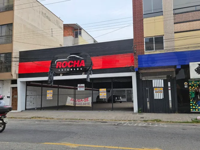 Aluguel de 600m2 - Galpão mais área anexa