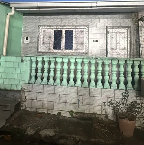 Vende- se casa no bairro do santo Antônio 