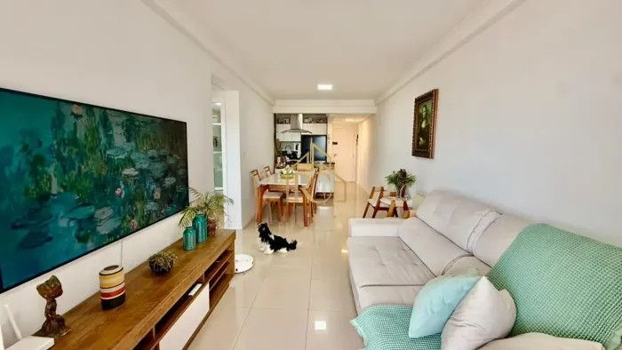Apartamento Cond Club - 3 Quartos com 1 Suíte e 93m²
