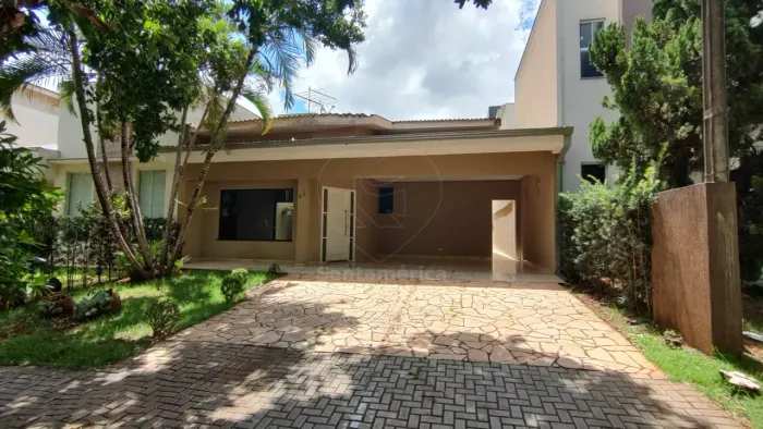 Casa à venda no Condomínio Havana, Zona Leste de Londrina com 3 Quartos sendo 1 suíte