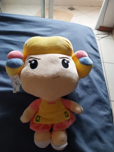 Pelúcia dona florinda com tag novo