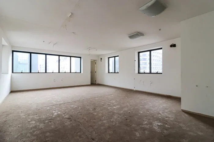 Sala comercial na Alameda Santos, 2395 - Conjunto 08 110 m²