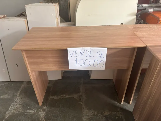 Mesa de escritório 