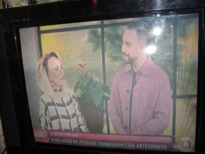 TV 29 LG com controle remoto