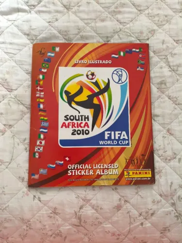 Álbum completo da copa do mundo de 2010 capa mole em excelentes condições